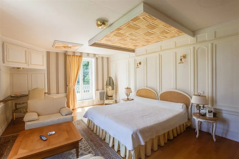 Hotel Chateau Du Val Hillion