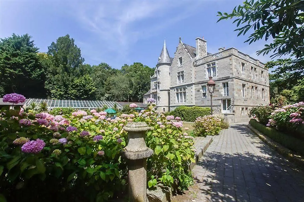 Hotel Chateau Du Val Hillion 3*,